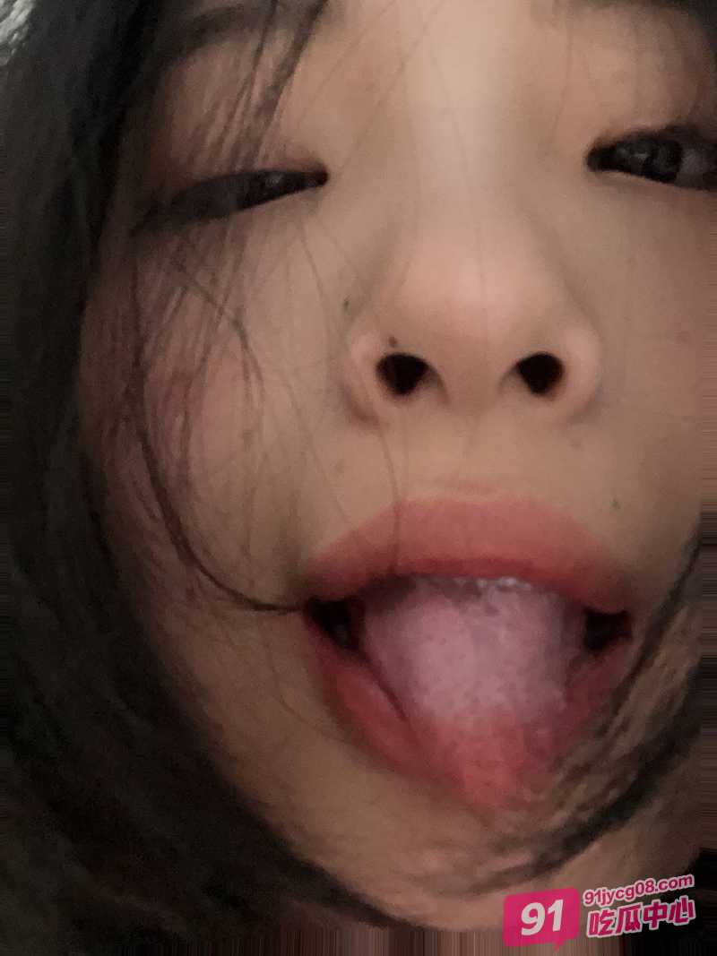 福州幼师邱妤表面清纯 私下却是公交车 喜欢到处勾引男人！ 配图4
