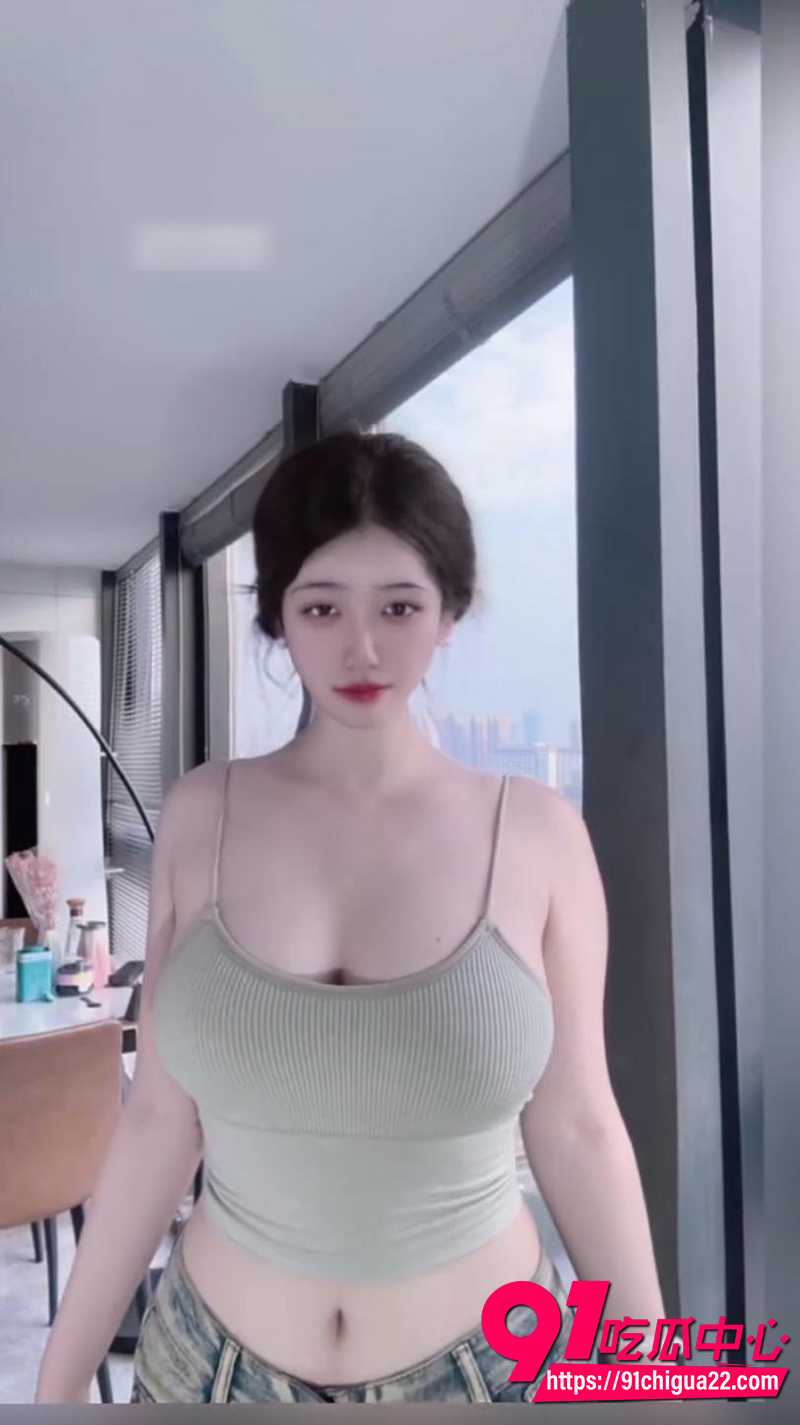 抖音巨乳网红任亦菲 5 抖音巨乳网红任亦菲 5