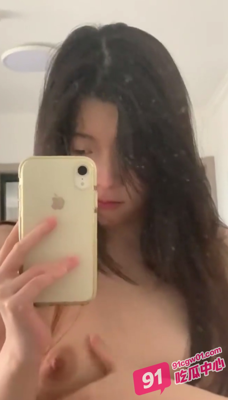吉林动画学院风骚学生妹沈佳美骗家里人说考研租房 实际上是为了打炮卖逼！ 配图5