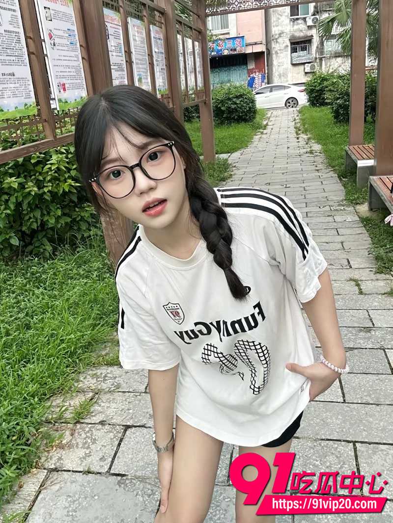 广东深圳眼镜学妹王宇婷 1 广东深圳眼镜学妹王宇婷 1