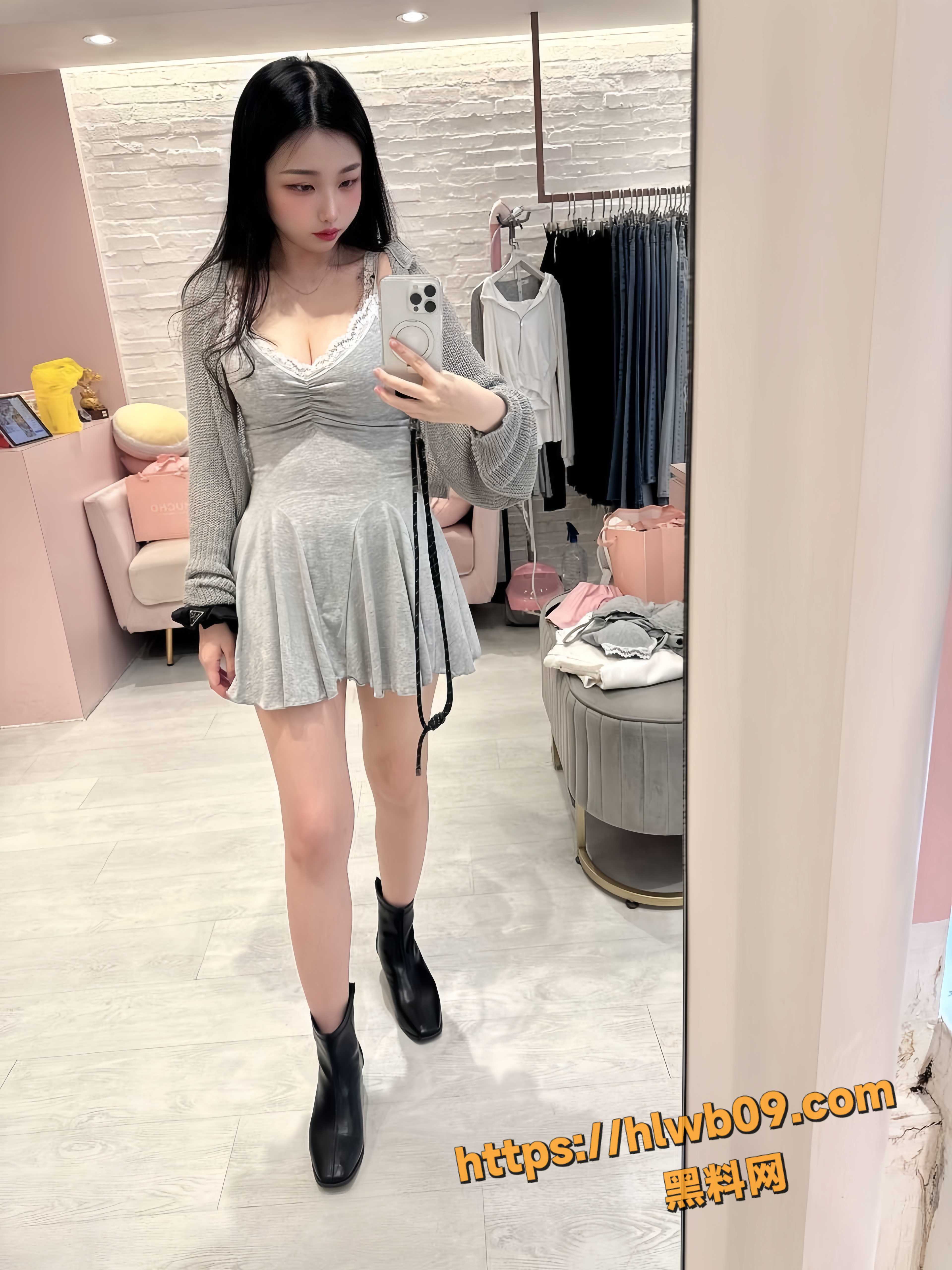 台湾高颜值网红 一颗糖 与金主约炮视频外流 极品巨乳女上位狂摇 口爆吞精超反差！