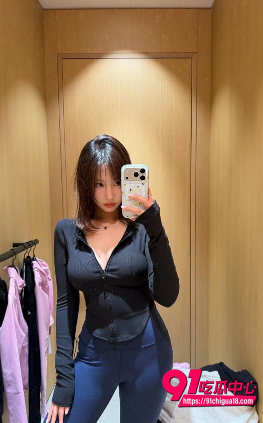 网红zsjhzsjh私密视频被男友曝光16