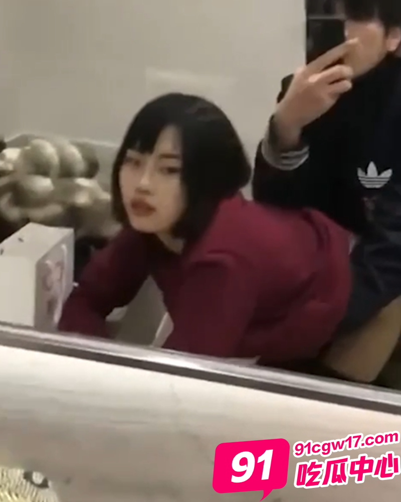 云南财经职业学院祝某某 性感大长腿诱人至极白天黑夜两个样 被操的呻吟连连 配图4