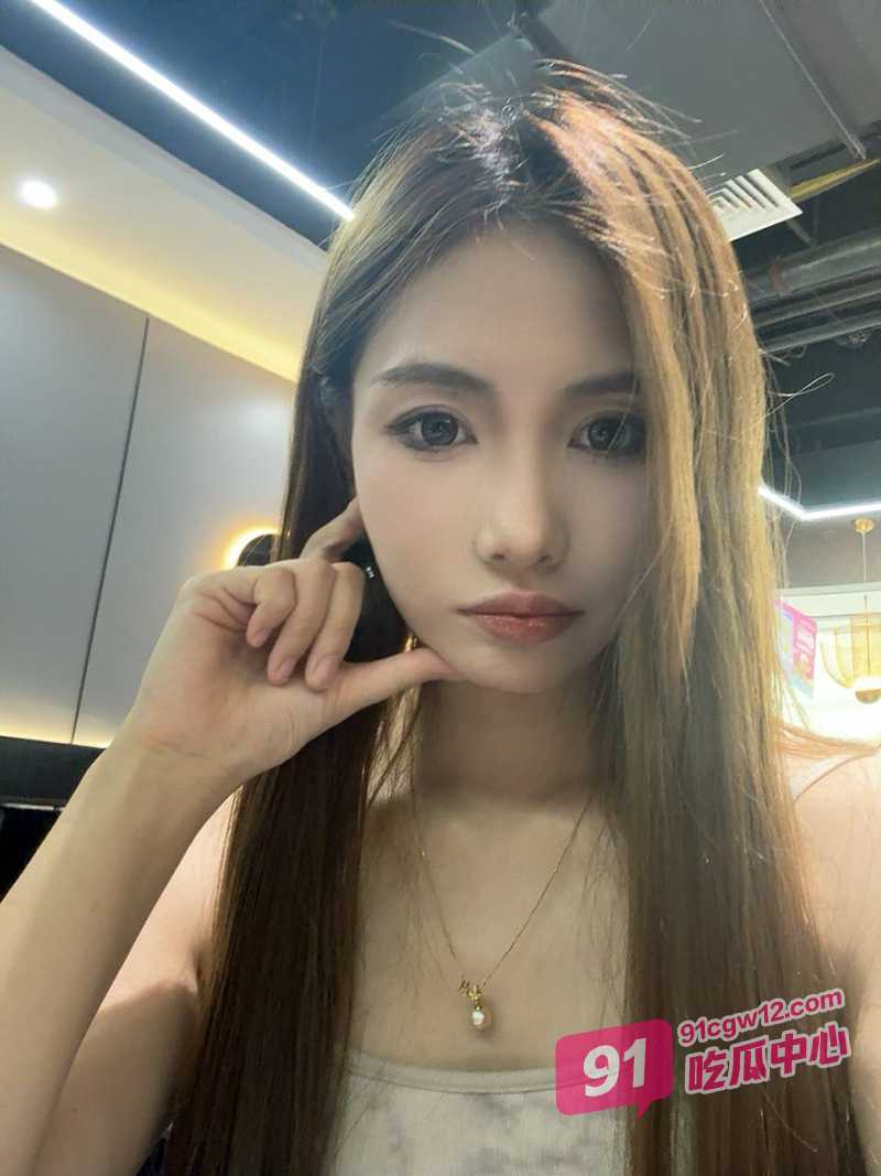 合肥翘臀女教练李郁郁 寻求痞帅肌肉男调教 水多奶大反差感超强！ 配图3