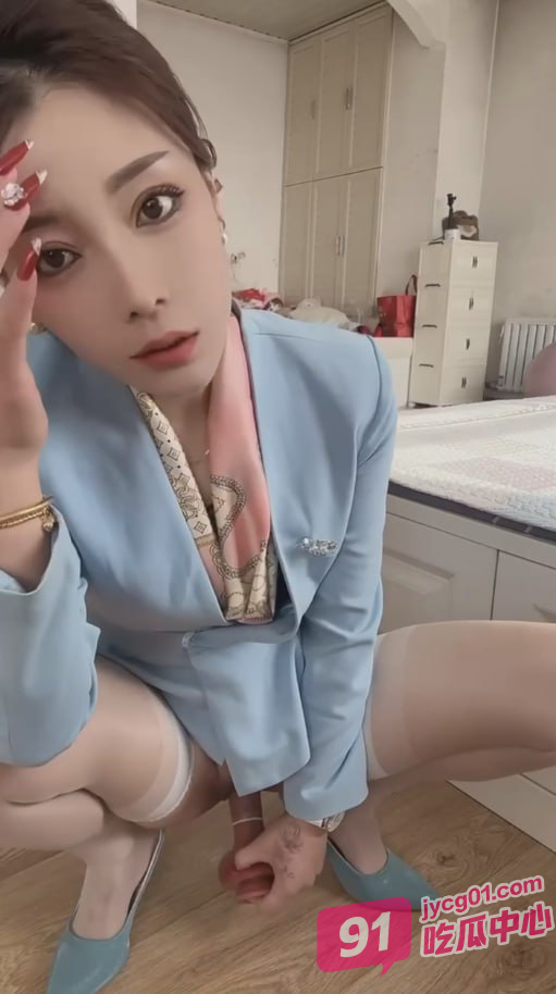 抖音网红小媳妇自拍流出 见识下她如何玩转情趣肉棒！ 配图4