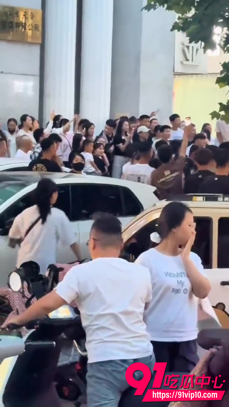 山东女子骗婚出轨被抓5