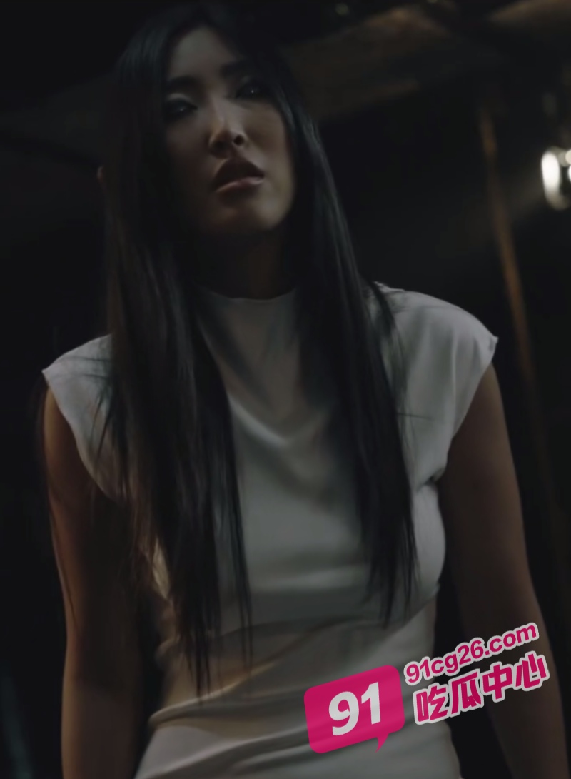 重口味慎入 女触手淫魔潜入人类社会奸淫美女老板 这是plus版捆绑play？ 配图4