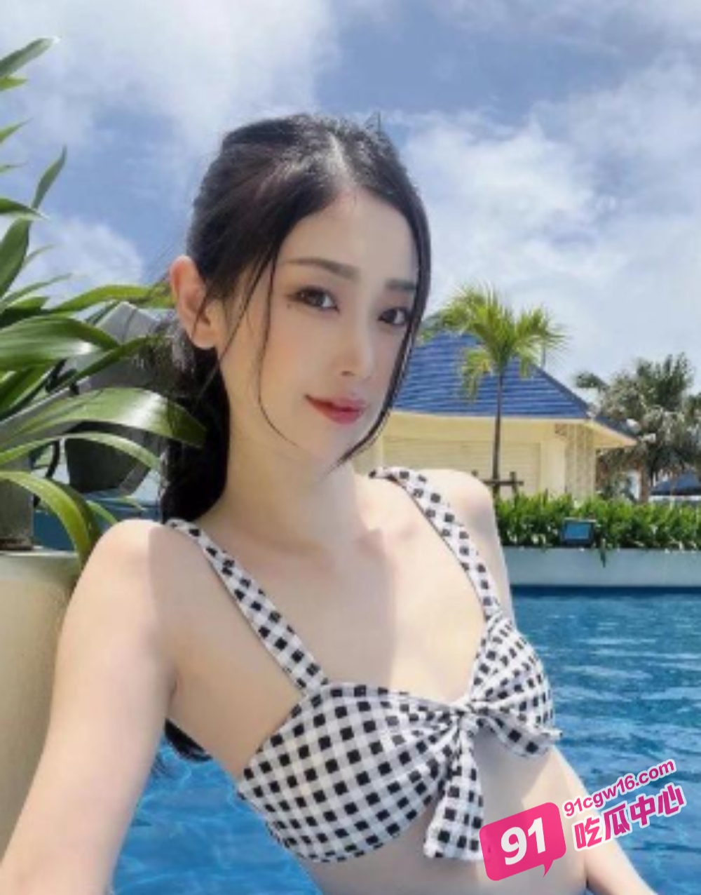 撸片推荐～贤淑嫂子难顶小叔巨屌诱惑 两人多次苟合沉沦在不伦禁恋！