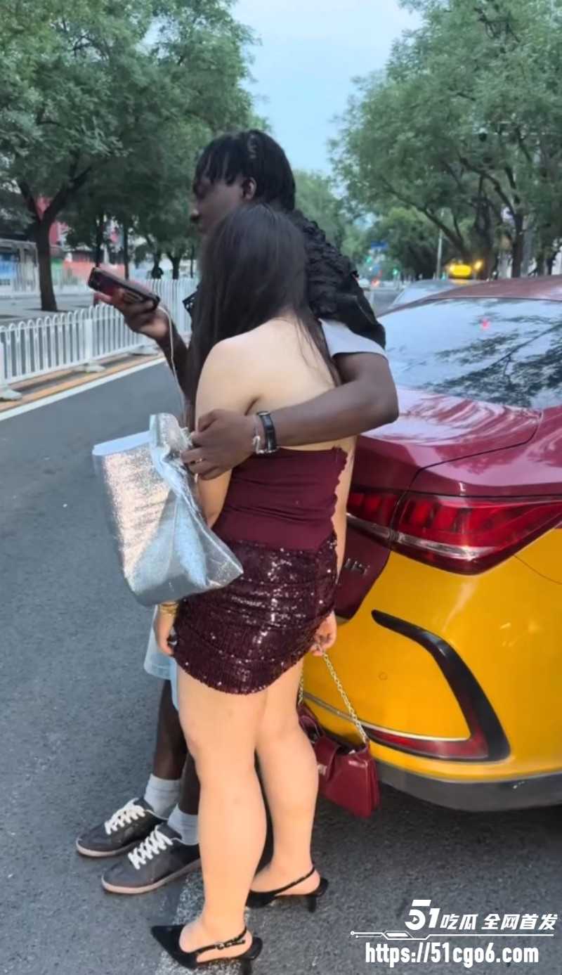 北京已婚少妇倒贴黑人02 北京已婚少妇倒贴黑人02