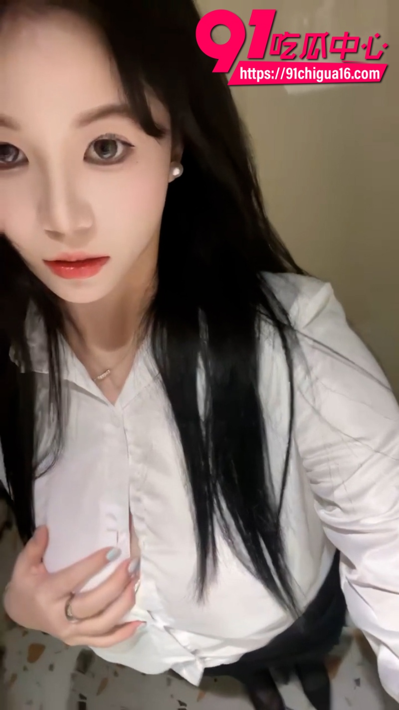 极品女网黄懒懒直播自慰诱惑4