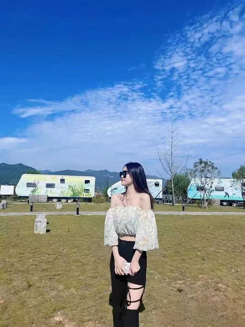 上海工业大学张晴子 主动勾引男友调教性爱视频泄露 床上功夫了得口爆吞精样样精通！ 配图