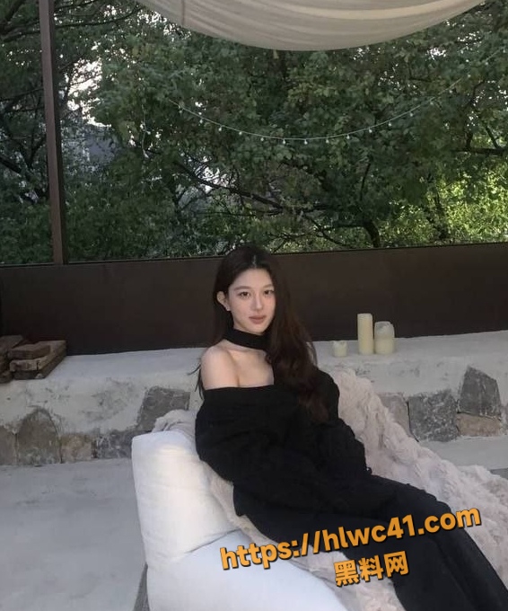 S级反差婊 郑玮婷 第二弹 萧山奥体极品母狗 多套情趣装无套内射 实在太耐操了