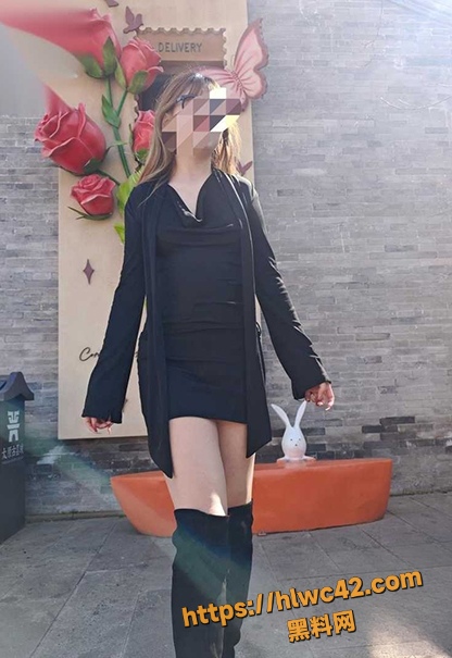 欣欣日记 户外手指自慰视频流出 又紧张又刺激的真实挑战记录