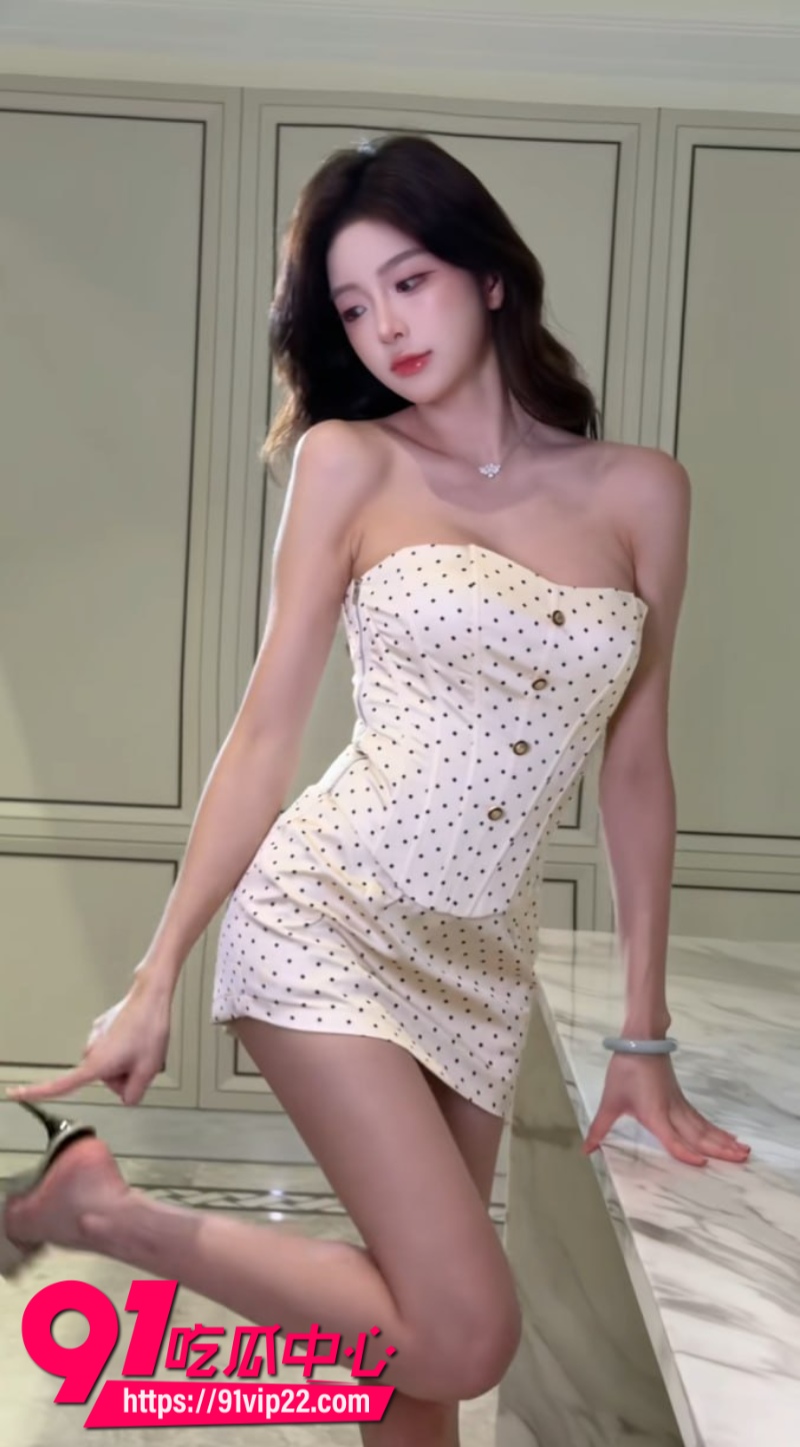 卢本伟牛逼!五五开闪婚女网红巴旦木公主两人在网上高调晒结婚证引来众多网友祝福9 卢本伟牛逼!五五开闪婚女网红巴旦木公主两人在网上高调晒结婚证引来众多网友祝福9