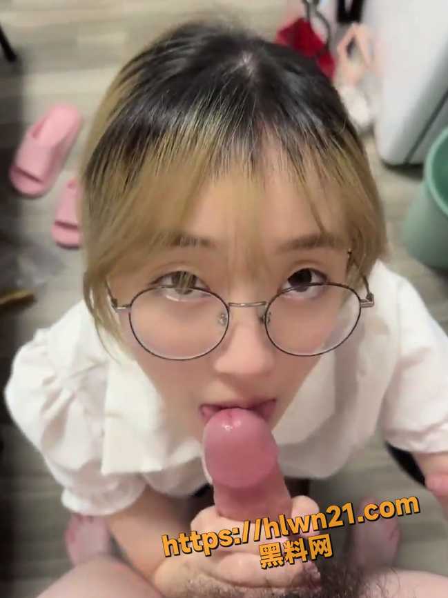 白丝网袜女仆装 清纯嫩妹叫声淫荡 浙江大学反差眼镜婊李熙 高颜值情侣私拍泄密极其淫荡！