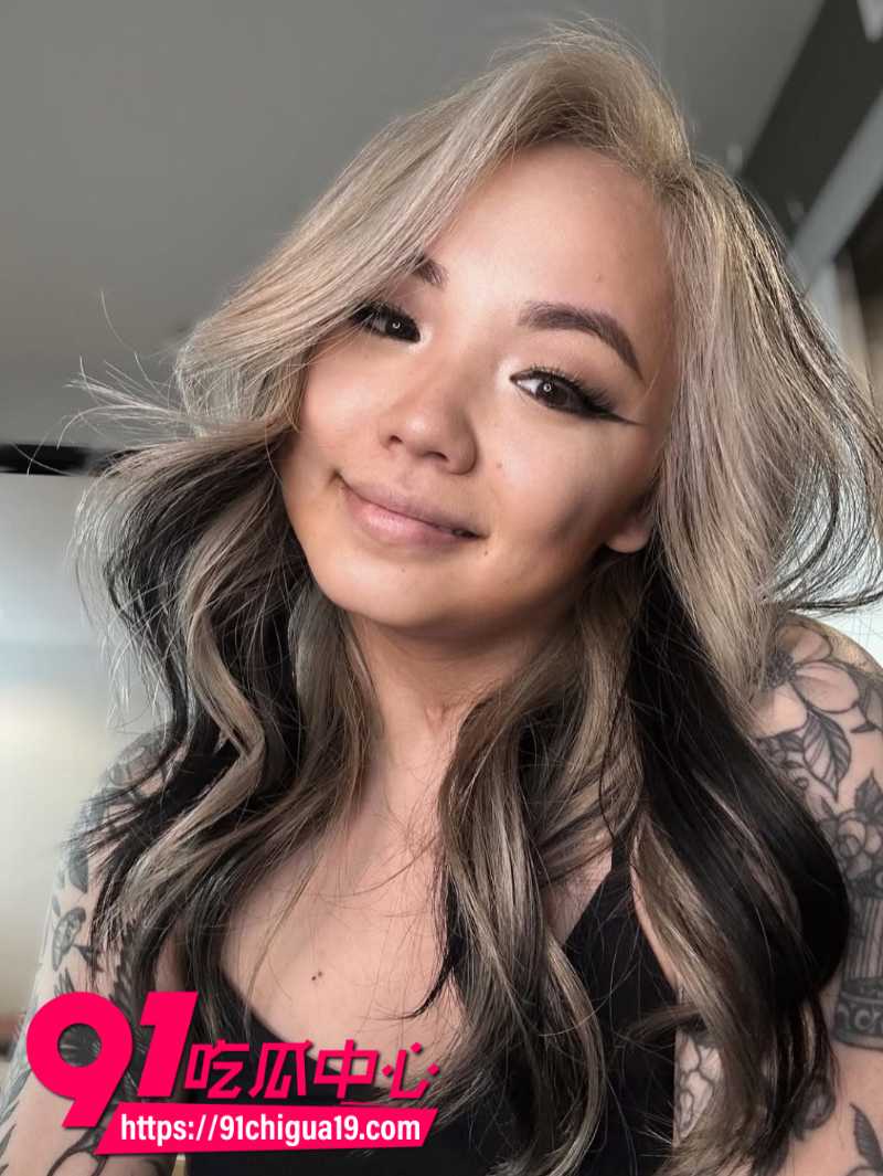 INS女模特Amethyst与前男友自拍性爱视频流出3