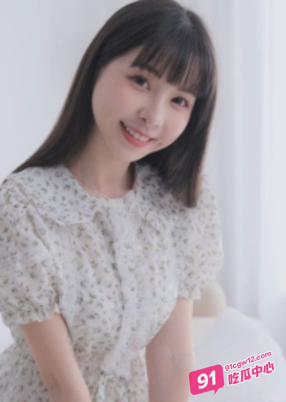 人气女模首部大尺度性爱片 雅捷+胎尼两大痴女携手榨精闺蜜设局3P一王两后 配图2