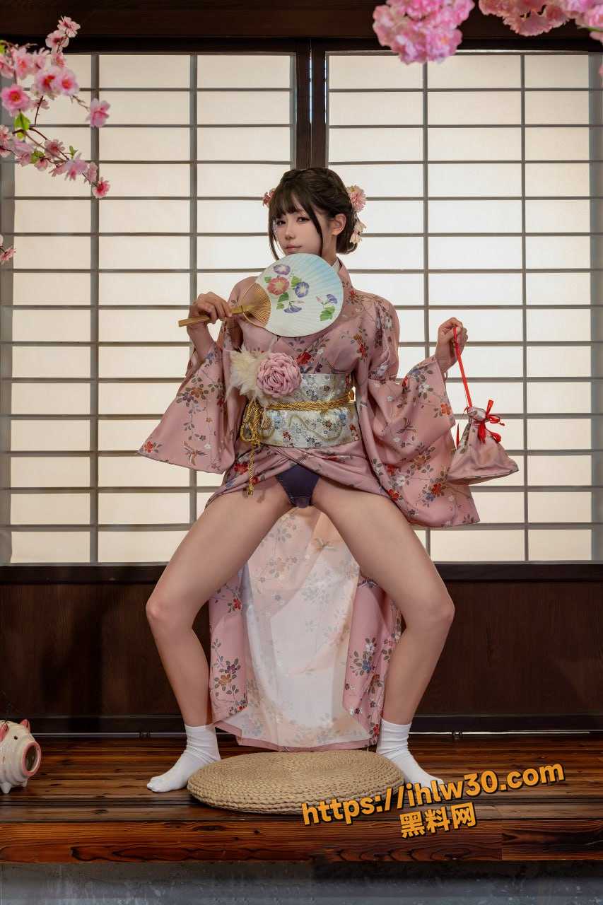 套图写真集 漫画脸福利姬 咬一口兔娘 最新作品 温泉の女将 日式风和服微露风俗舞！