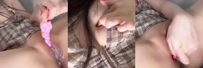 老公不在家 小姐姐被黝黑大叔骗开房门扒光衣服强上 肉身施舍女菩萨