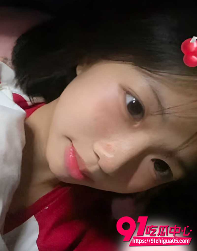 抖音热瓜副班长吴柳静2