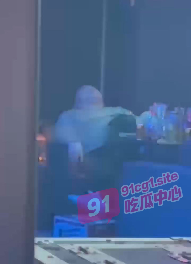 01.jpg