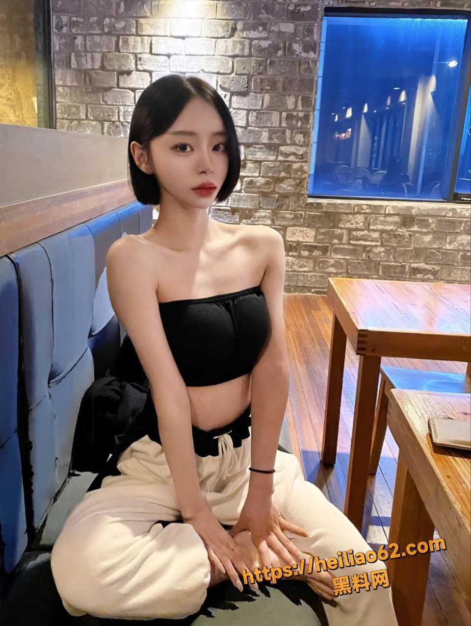 韩国反差网红 曾伊 艳丽外表下隐藏着一颗母狗的心 大尺度三点全露自慰视频流出 用户求瓜