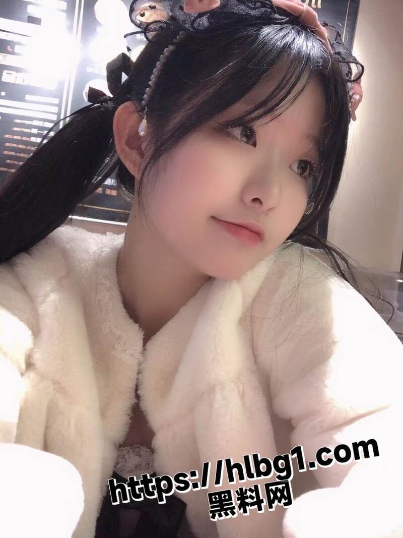 山东省济南大学清纯学生妹 张迈 性爱视频曝光 被男友调教成小母狗 分手后性情大变沦为校鸡