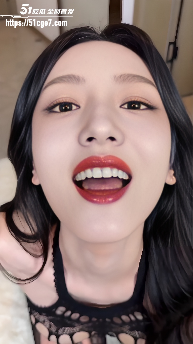 AI换脸多位女星诱惑自拍 3