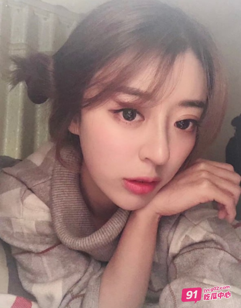 河北沧州已婚人妻金诗媛 口乳足交样样精通 让人爽到飞起！ 配图2