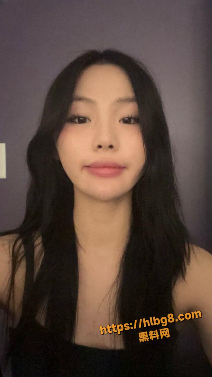推特OnlyFans高颜值苗条女神自拍自慰不雅视频曝光 假阳具抽插淫水狂流！