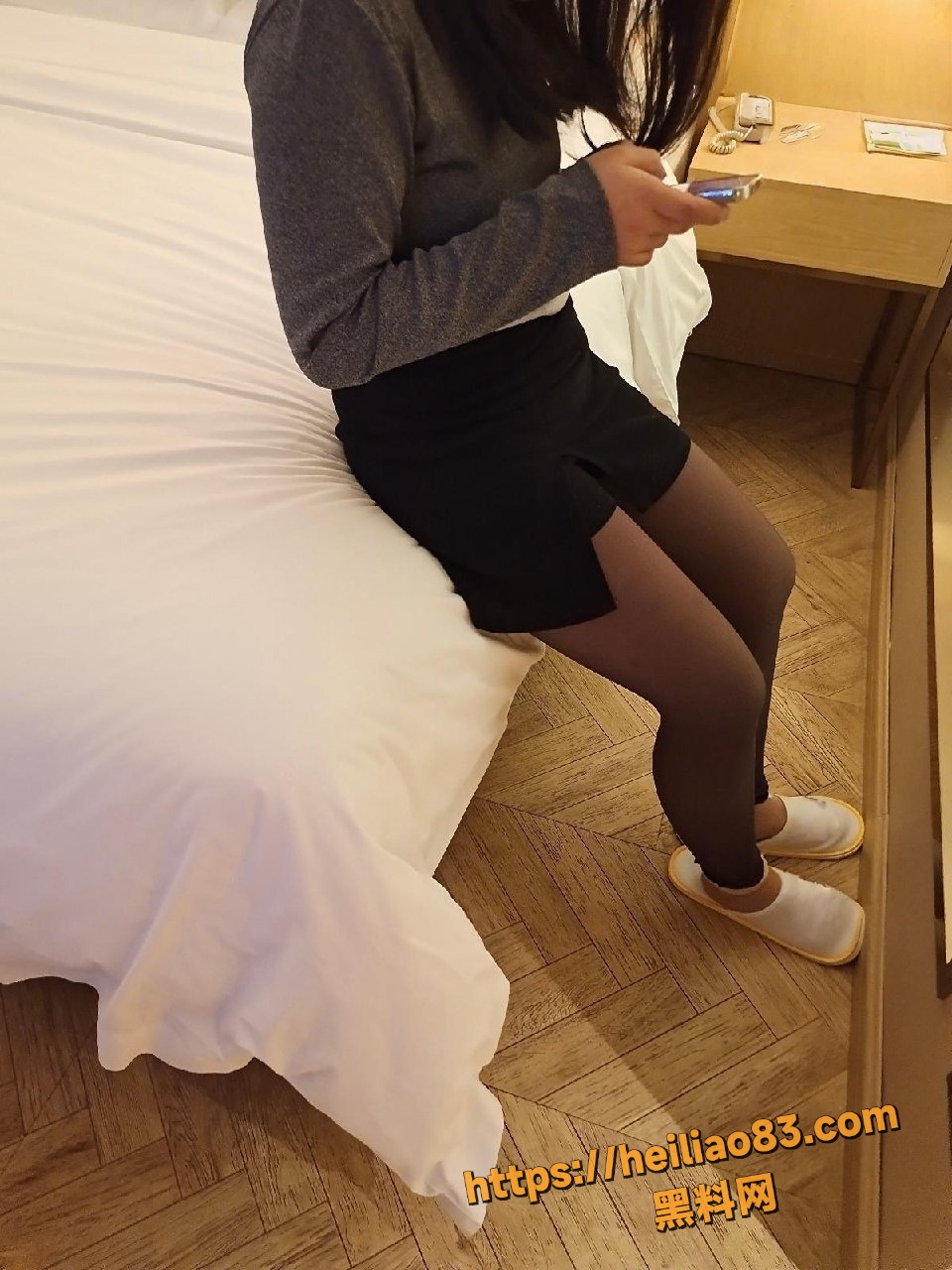 海角乱伦大神 最新作品流出 我和亲侄女的点点滴滴 酒店猛操侄女骚穴！