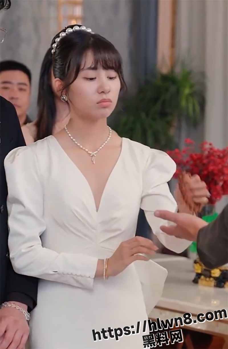 网络热门短剧 天上掉下个玄学小仙妻 高清合集 女主为了飞升成仙 下山历情劫