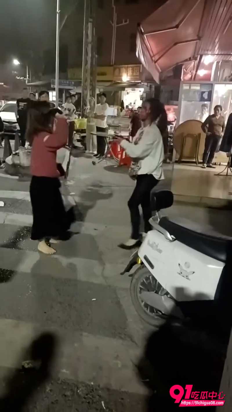 广西忻城极品原配大战小三1