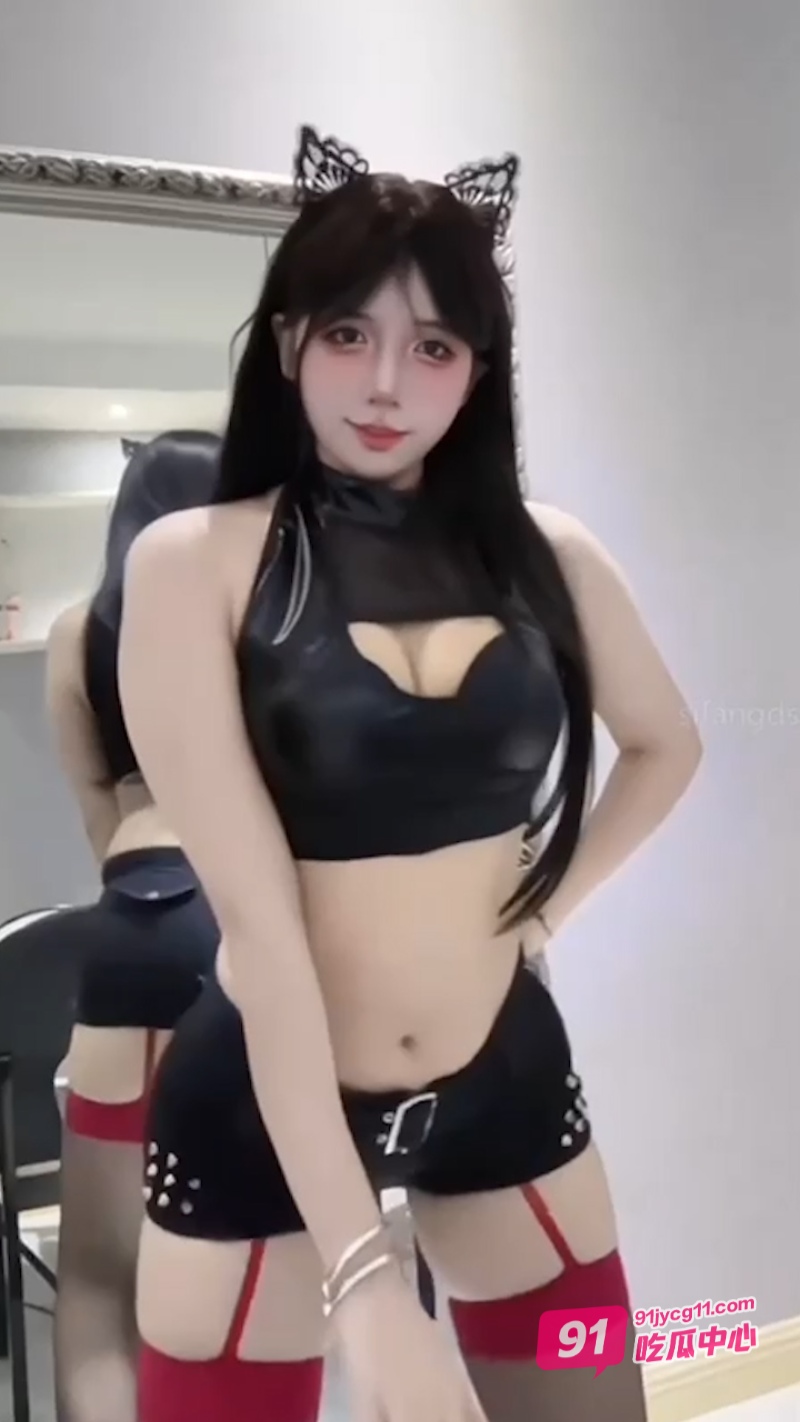 抖音巨乳幼幼酱 定制热舞福利 呻吟声十分动人 配图5