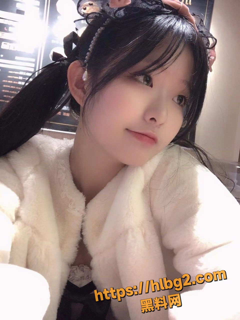 山东济南大学北校区 张迈 21岁 长相清纯又可爱 在校园里被很多男生追 你能拒绝这样的尤物？