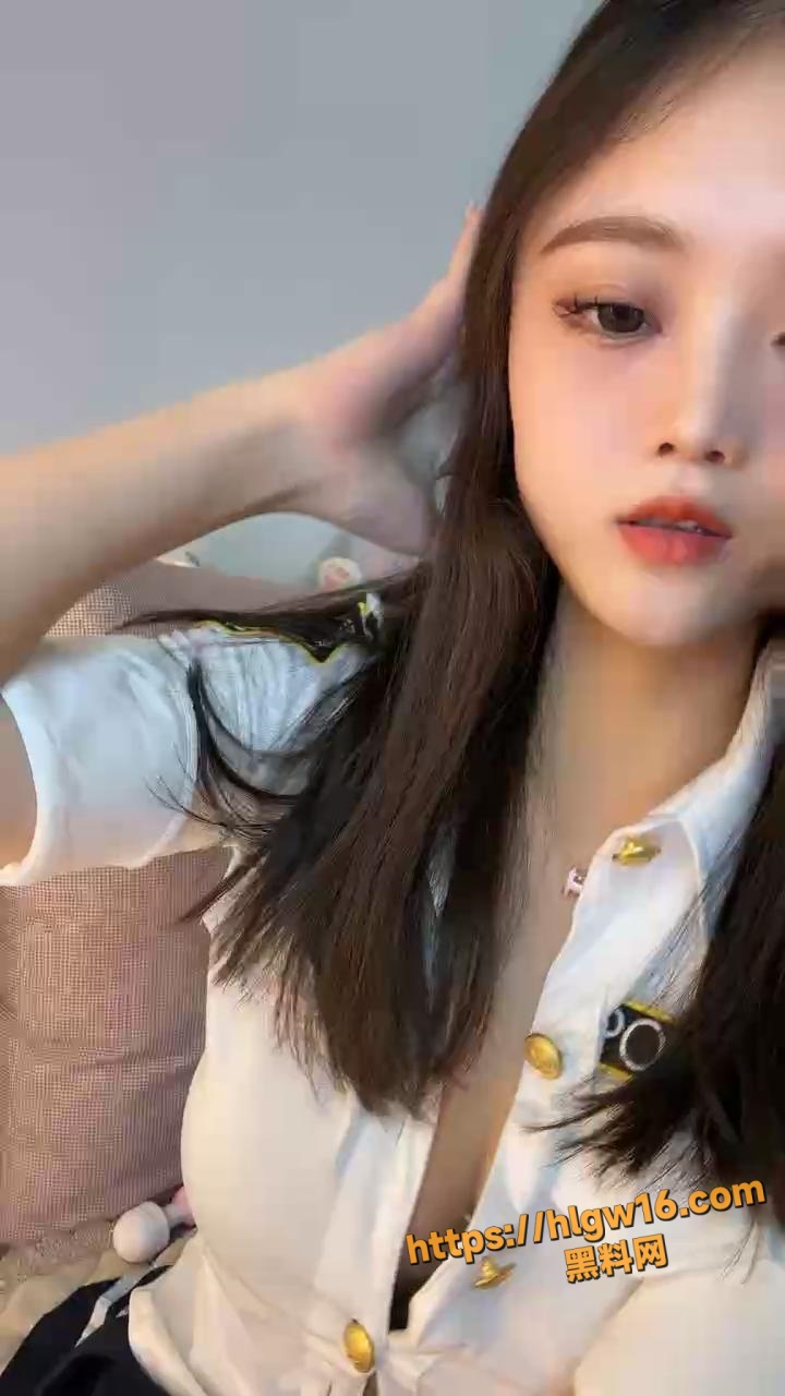 高颜清纯反差美腿小姐姐 小女警情趣制服 道具自慰视频流出 修长玉腿黑丝挑逗 白浆四溢！