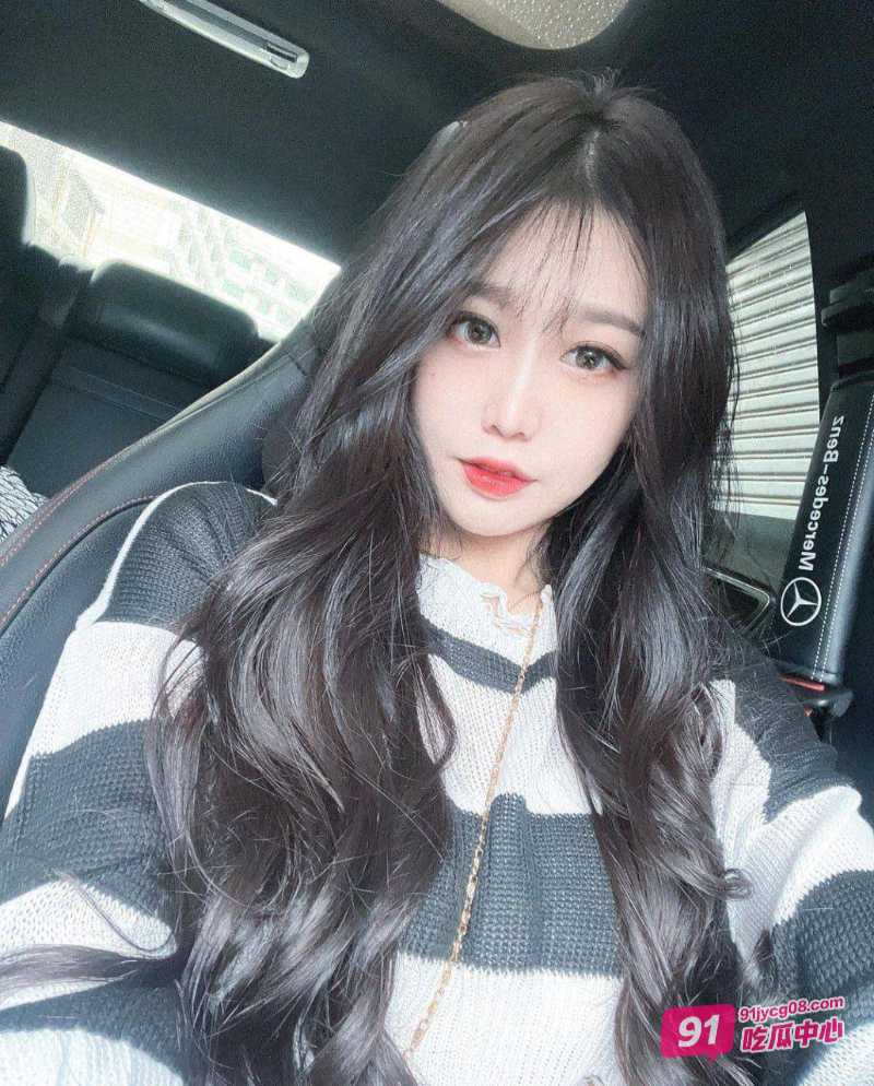 台湾大学生金晓雅 女上位疯狂骑乘榨精 性感肥臀太舒服了！ 配图2