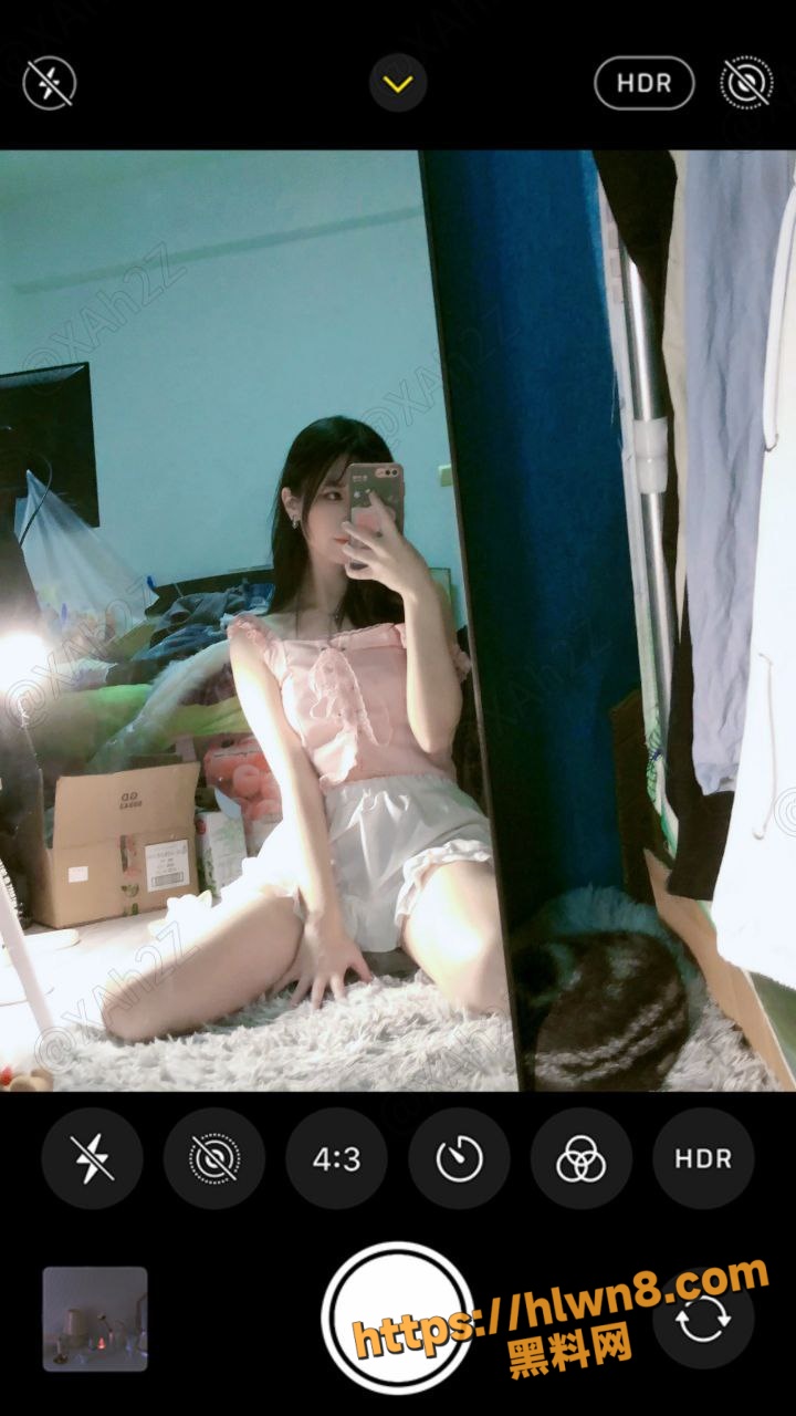 青春反差武汉厂妹在推特上做福利姬 竟然被长的狗一样的男的给撅了屁股 实在是意难平！