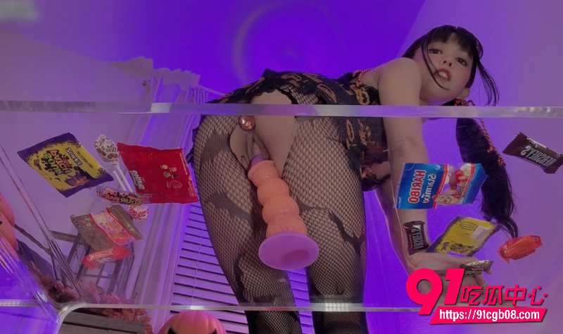 亚裔童颜福利姬 绯红小猫2 亚裔童颜福利姬 绯红小猫2