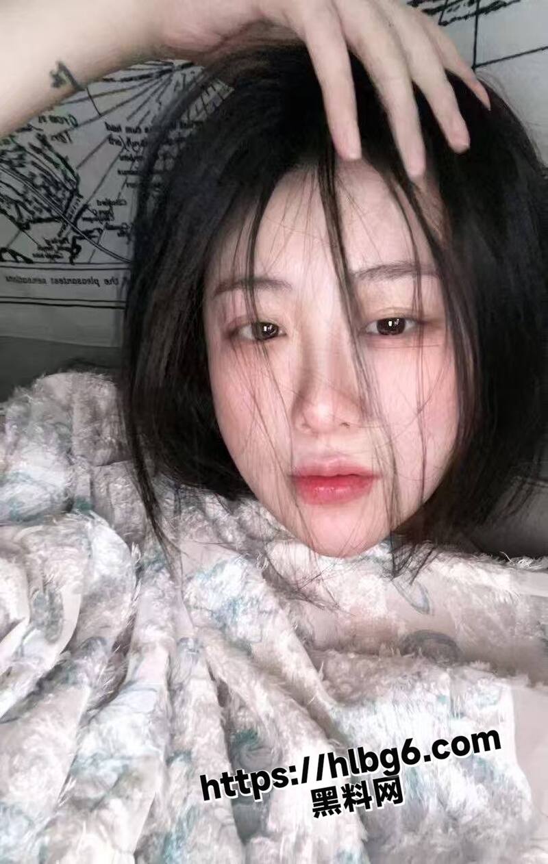 瓜友投稿曝光 深圳大学刚毕业的湖南女菩萨 喜欢约炮不收费 骚逼纯碎为了满足性需求！