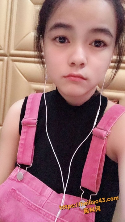 极品反差婊 张爽 因网贷无力偿还 下海兼职视频曝光 渔网袜足交乳交口交样样精通！