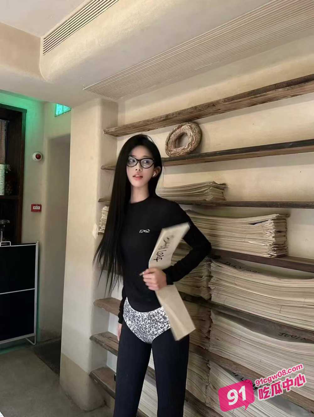 抖音女神 贾滢玲 露脸大尺度骚照流出 170大长腿母狗妥妥的人肉炮架子 配图12