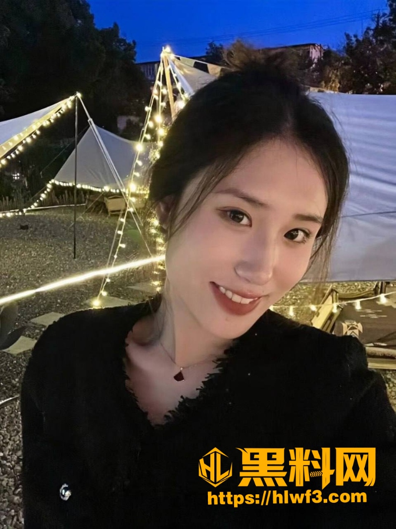 独家爆料 武汉反差女老师 彭恋雅 被前男友曝光私密照 口交吞精全记录流出 母狗属性大爆棚