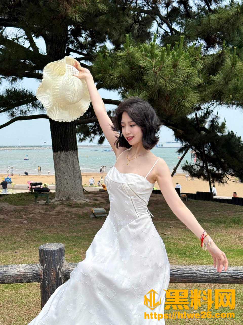 江苏大学 英语系学妹 张艺璇 高颜学霸 酒店内被学长调教 被玩到颜射迷离