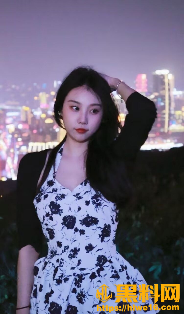 安徽巨乳小新娘 刘婷 偷情性爱视频泄露 贪婪舔舐肉棒 骚穴被干到淫水泛滥