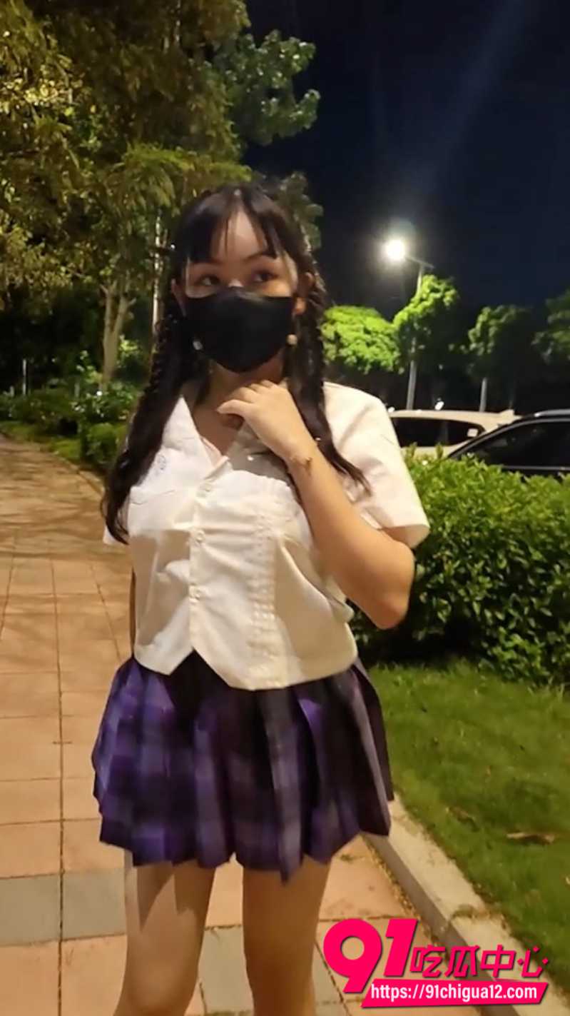 露出狂魔TonyJ和贝贝3