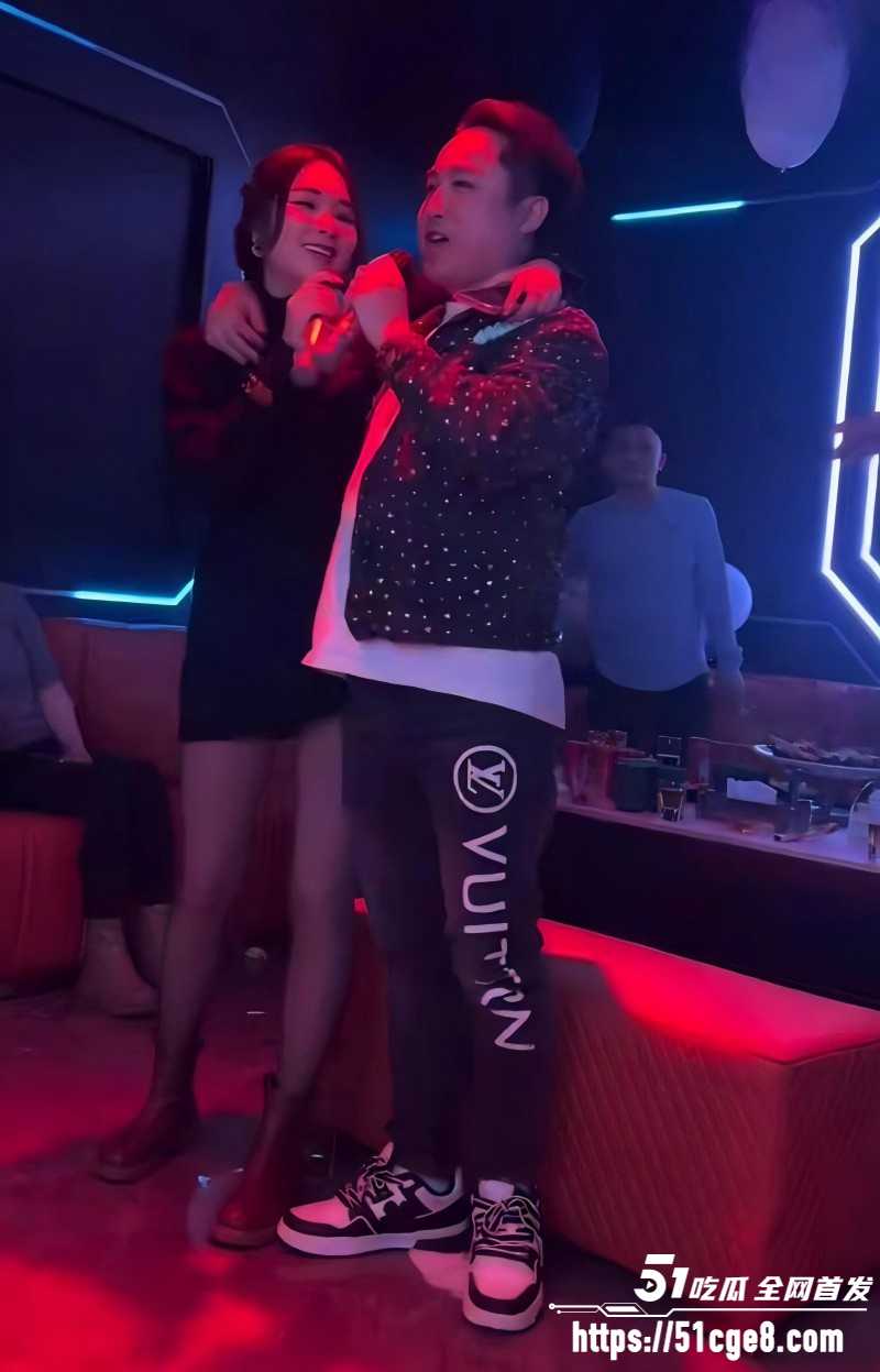 快手网红散打哥婚内出轨016