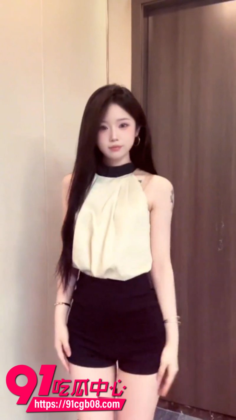 小伙在剧本杀体验馆 与白嫩小萝莉 擦除爱情火花 上头后直接开房搞一夜情