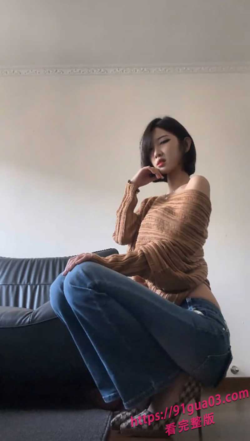 抖音网红行简私下献身 被金主深玩到娇喘求停画面疯传～ 配图6
