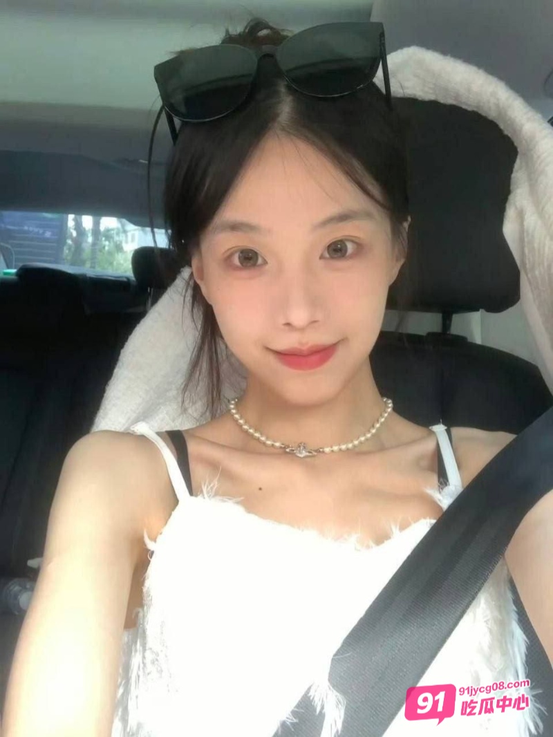广西艺术学院邓乐颖 女神变精盆背德玩法大揭秘！ 配图6